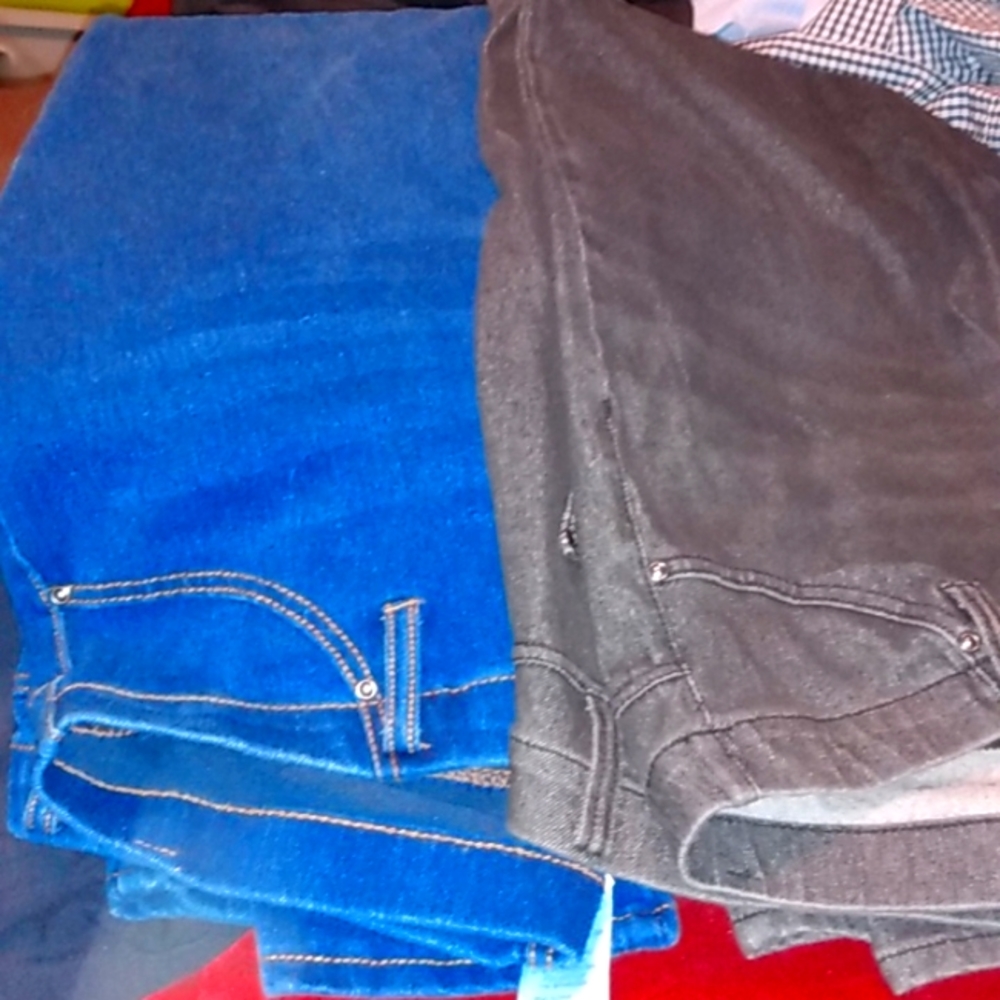 2 Pairs of Women's Black & Blue Denim Jeans